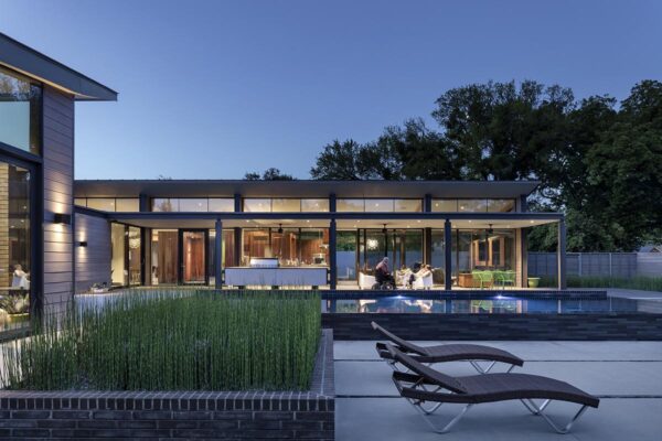 Project by Domiteaux and Baggett Architects (DOBA)